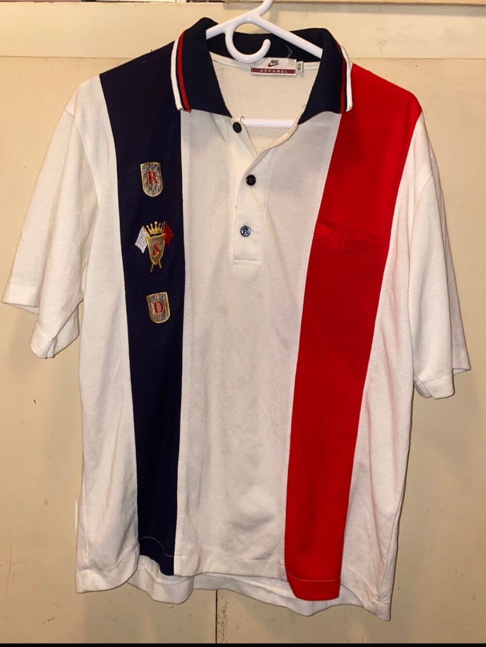 Vintage Nike golf tshirt used size: 50 has a spot on the sleeve